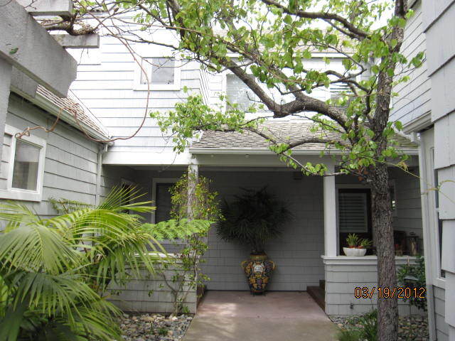Building Photo - 206 Mendocino Way