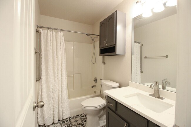 Building Photo - Complete Remodel In Bixby!