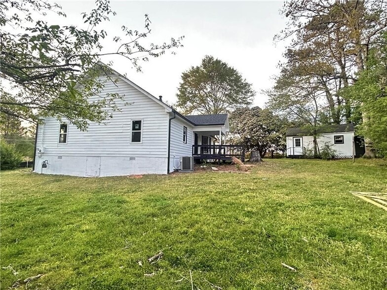 Building Photo - 3590 Chamblee Gap Rd