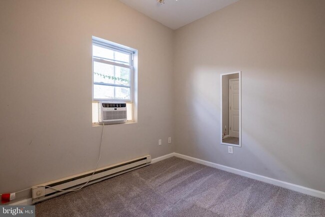 Building Photo - 1415 N 18th St