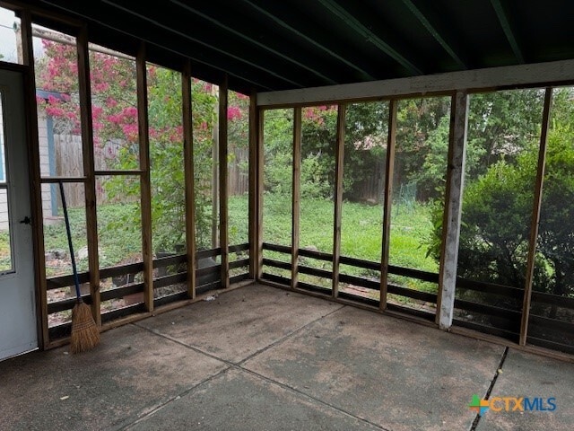 Building Photo - 1422 Mockingbird Ln