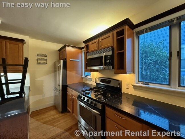 Building Photo - 67 Fairfax St