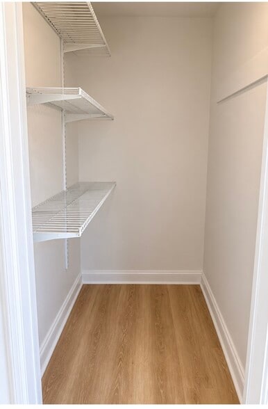 Walk in pantry - 246 Stone Ave
