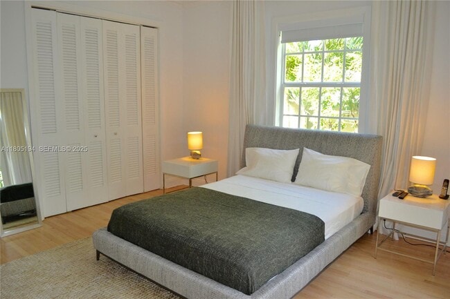 Building Photo - 710 S Mashta Dr