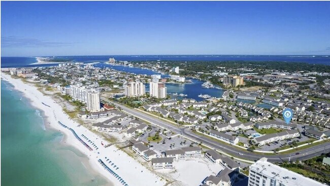 Building Photo - 775 Gulf Shore Dr