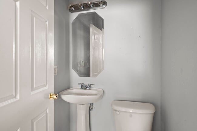 Building Photo - 11911 Chetman Dr