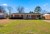 Building Photo - 815 Bedrock Dr