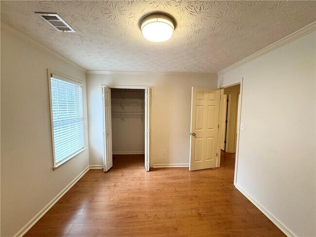 Building Photo - 5212 Pine Branch Cir