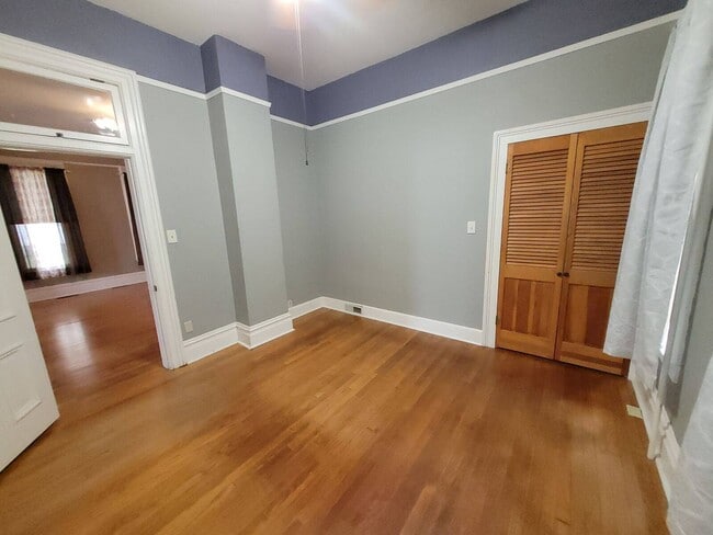 Building Photo - 103 W 1st Ave