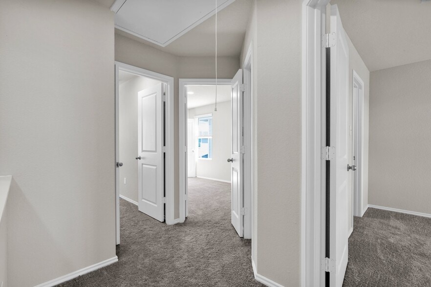 Building Photo - 7239 Converse Ridge Ln