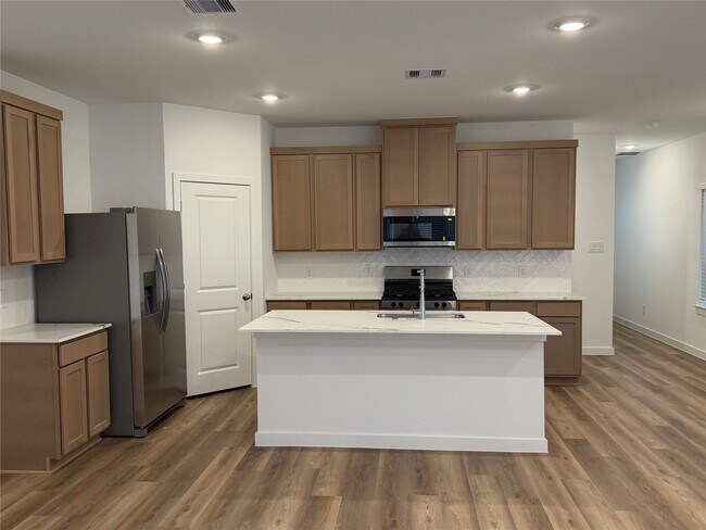 Building Photo - 2619 McHenry Lndg Ln