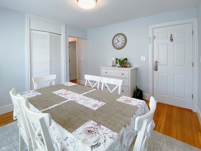 Building Photo - 16 Kimball Rd