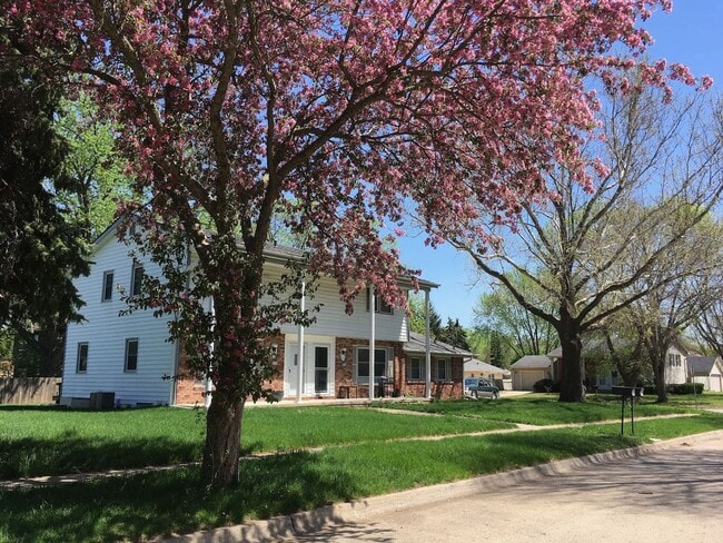 Building Photo - Updated 2BR/1.5BA with garage, lawn care included