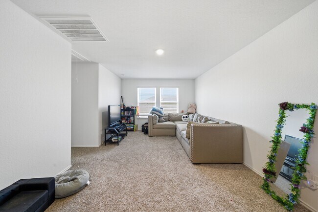 Building Photo - 4909 Hera Holw Dr