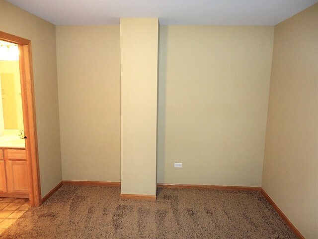 Building Photo - 1757 Ivy Ln
