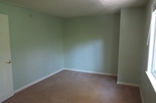 Building Photo - 14 Hartshorn Pl