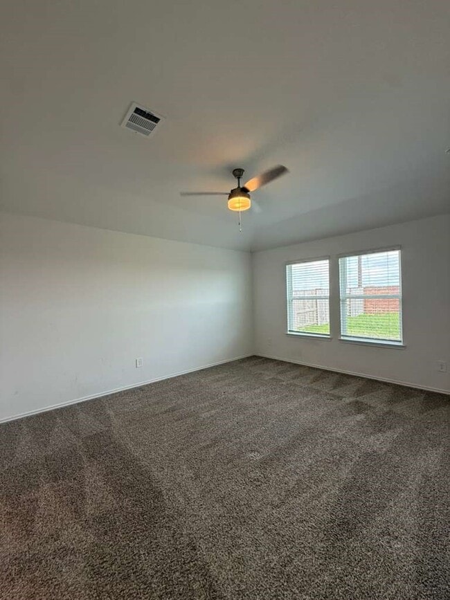 Building Photo - 5037 Almond Ter Dr