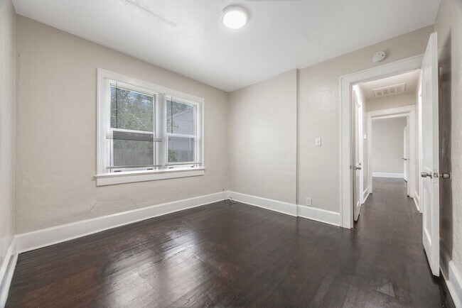 Building Photo - 4119 1st Ave N