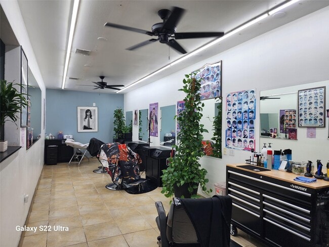 Building Photo - 410 Rosamond St