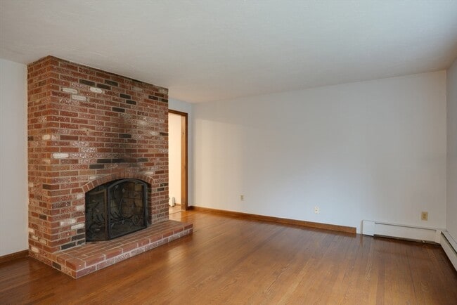 Building Photo - 52 Vega Rd