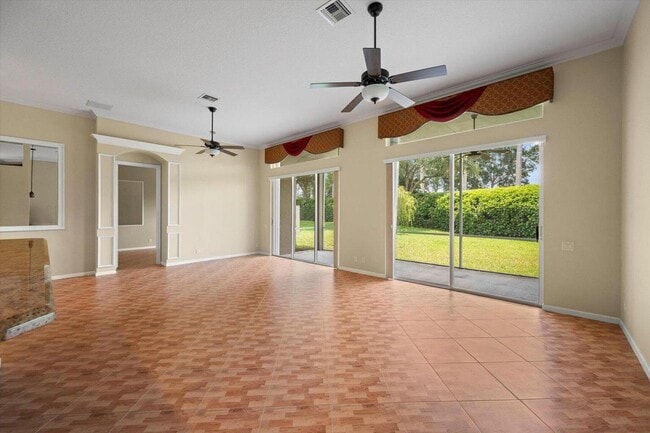 Building Photo - 9819 Mantova Dr