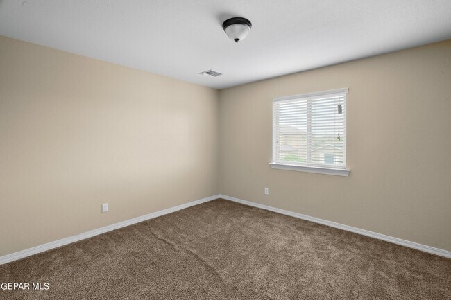 Building Photo - 14940 Tim Hardaway