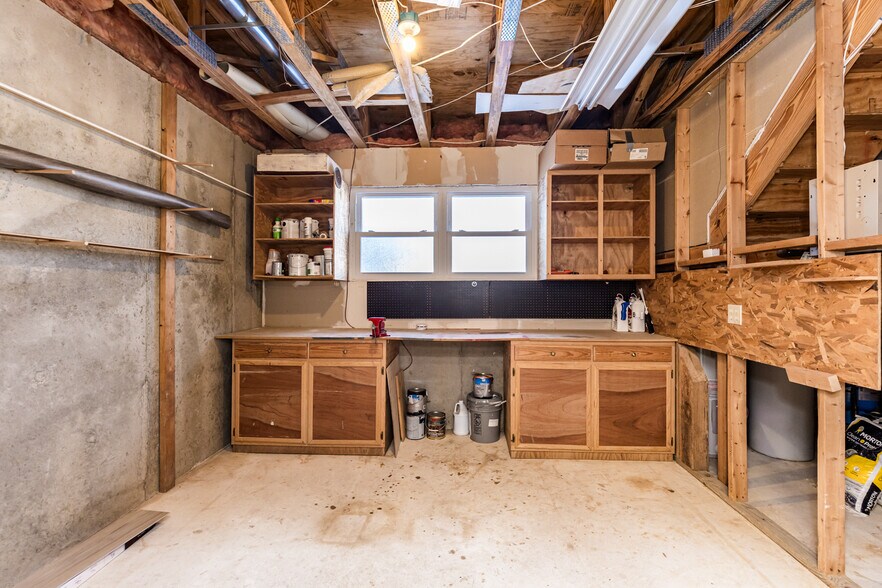 Building Photo - 6571 11th St