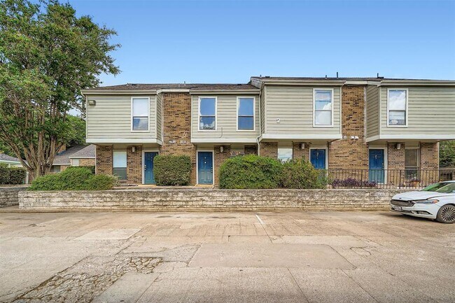 Building Photo - 2018 W Rundberg Ln