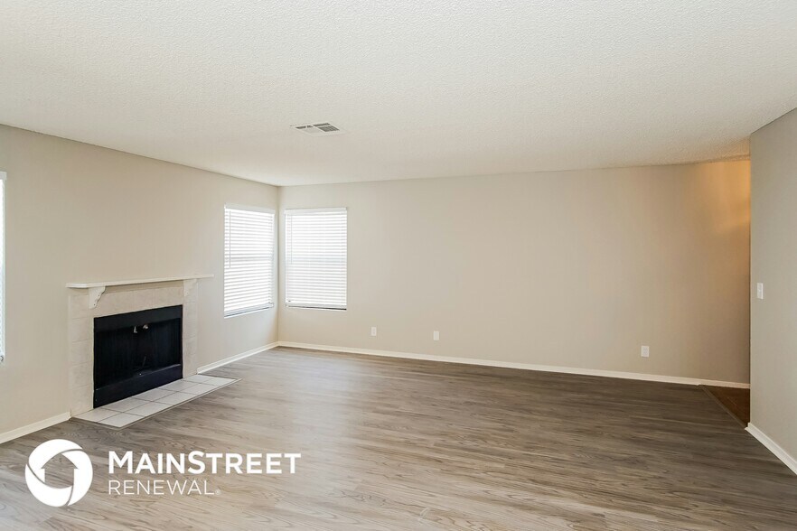 Building Photo - 6708 W Sheffield Dr