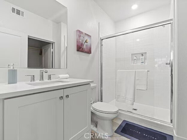 Building Photo - 352 Tank