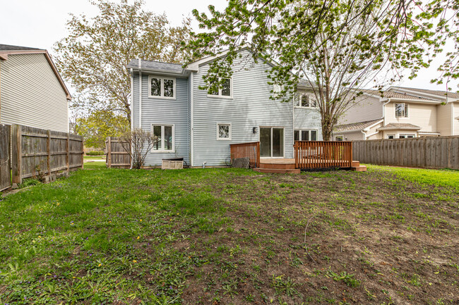 Building Photo - 690 Greenview Ln