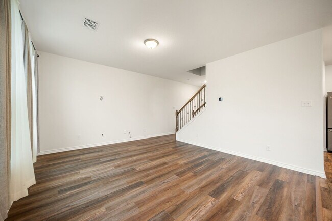 Building Photo - 3218 Comanche Crossing