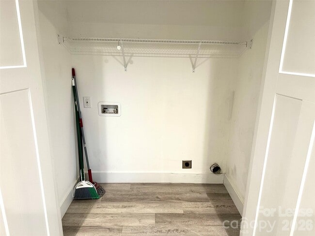 Building Photo - 110 Carpenter St