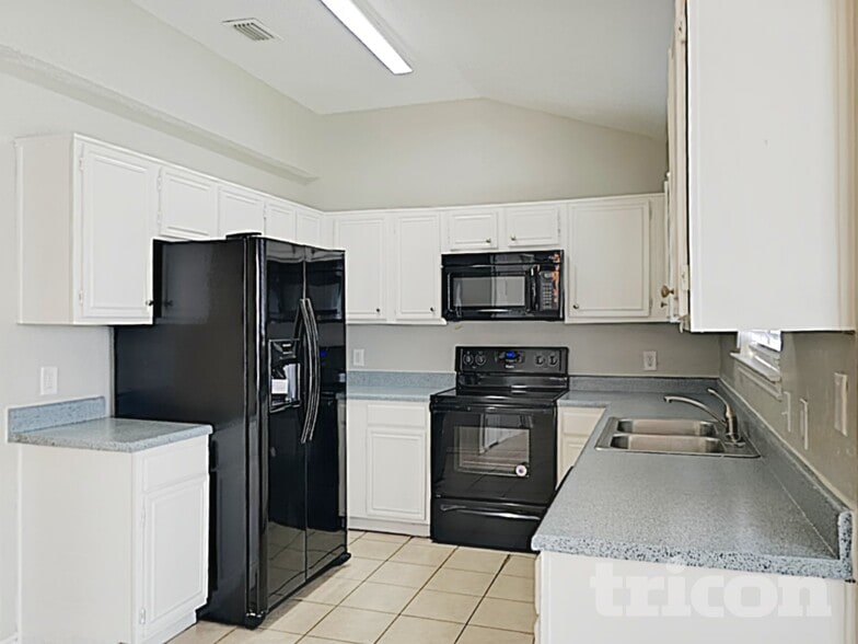 Building Photo - 217 Chamblin Dr