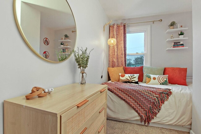 Building Photo - 1104 Elizabeth St