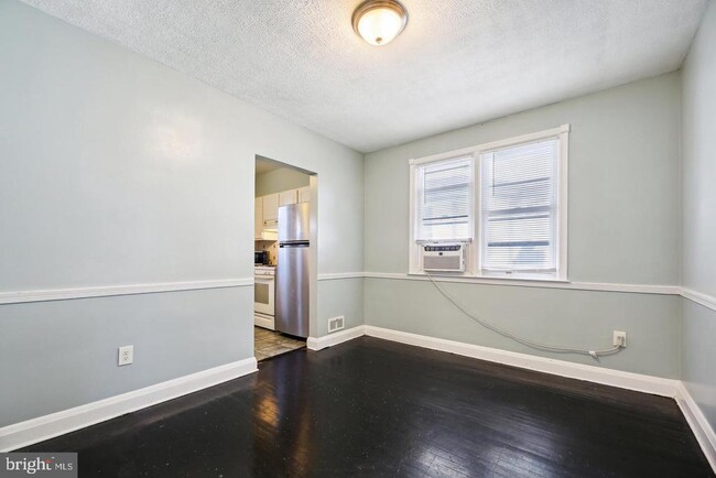 Building Photo - 4504 Garrison Blvd