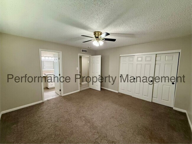Building Photo - Beautiful 3 Bed/2 Bath NE Bakersfield Home w/ Pool, Solar & $0 Deposit Option