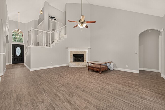 Building Photo - 16523 Wax Mallow Dr