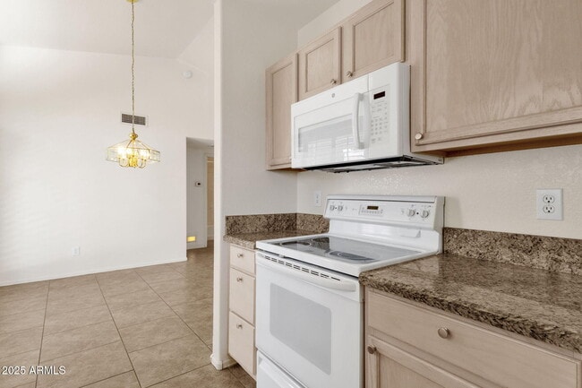 Building Photo - 6942 S Championship Dr