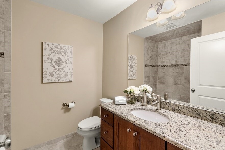 Building Photo - 22 Myrtle St