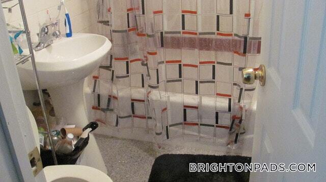 Building Photo - 17 Cummings Rd