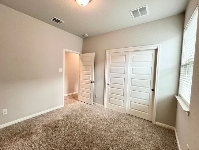 Building Photo - 256 Wild Wind Trail