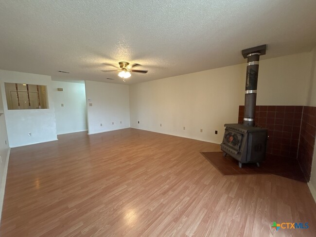 Building Photo - 3422 Chisholm Trail