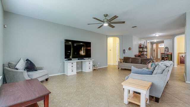 Building Photo - 12310 Red Maple Way