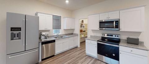 Building Photo - 768 Richmond Dr