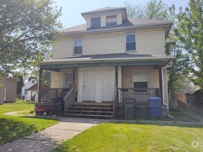 Building Photo - SW 1210/1212 College Ave