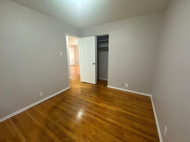 Building Photo - Conveniently located 2bed/1bath Bridgeton ...