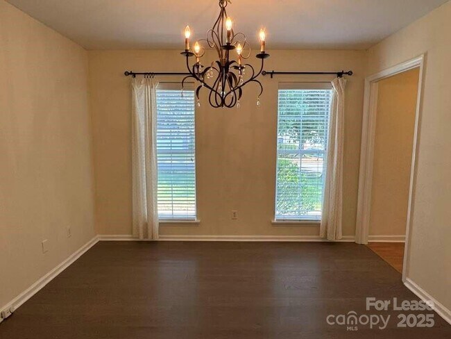Building Photo - 9037 Castlebay Dr