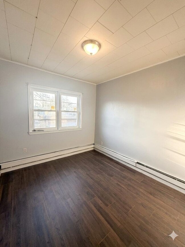 Building Photo - 329 Columbia Ave