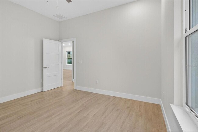 Building Photo - 207 Athens St